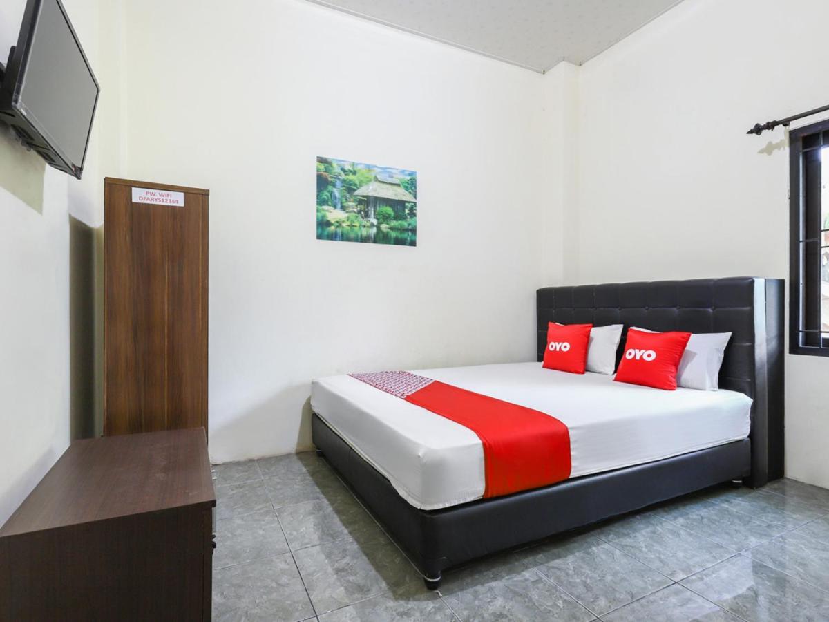 Hotel Oyo 3830 Dfarys Gh Syariah Balikpapan  Esterno foto