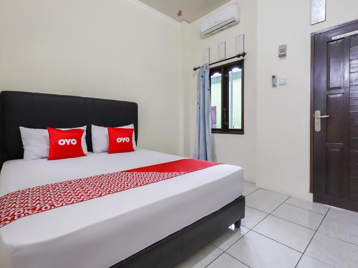 Hotel Oyo 3830 Dfarys Gh Syariah Balikpapan  Esterno foto