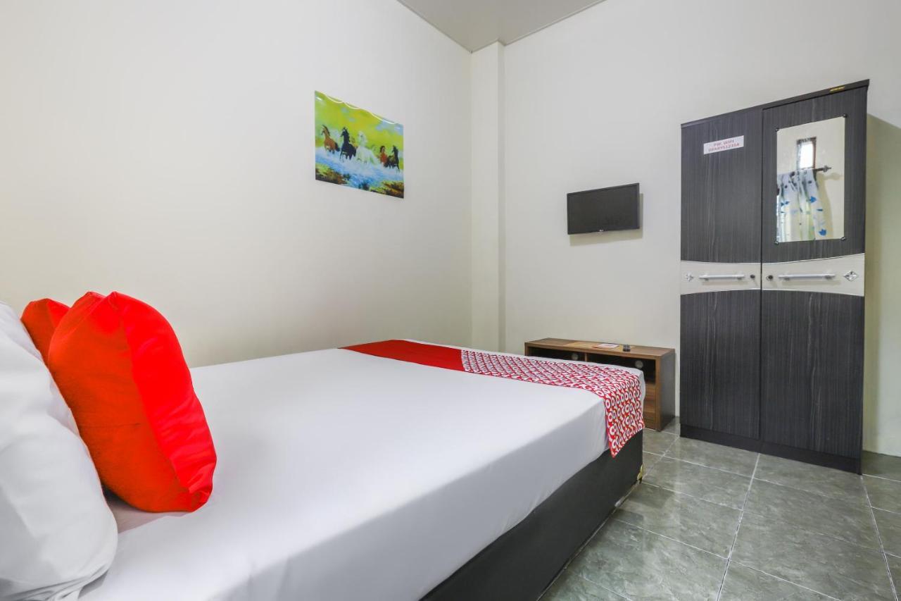Hotel Oyo 3830 Dfarys Gh Syariah Balikpapan  Esterno foto