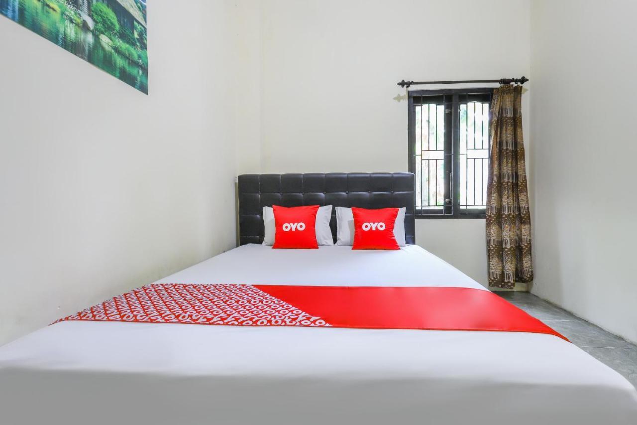 Hotel Oyo 3830 Dfarys Gh Syariah Balikpapan  Esterno foto