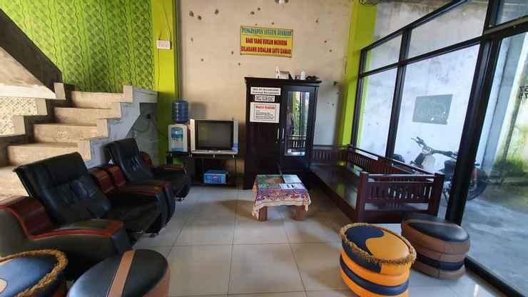 Hotel Oyo 3830 Dfarys Gh Syariah Balikpapan  Esterno foto